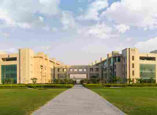 Shiv Nadar University (SNU)